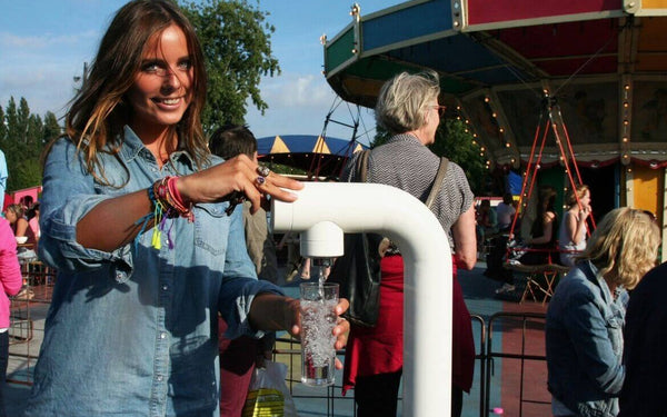DE PARADE ON TAP